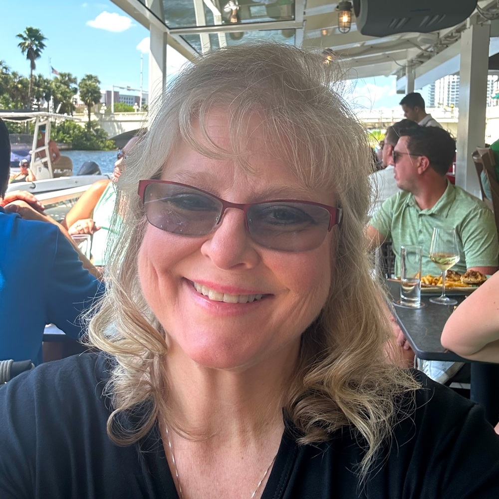 Meet your Posher, Mylisa